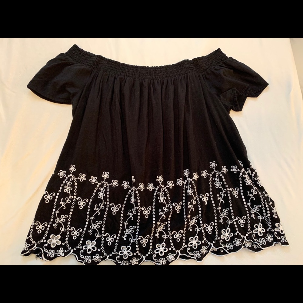 Old navy off the shoulder top
